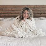 INFINITE CHUNKY KNIT BLANKET | MINKY | BIG - BLANC - Image 4