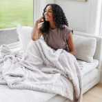 PATTERNED FAUX FUR THROW BLANKETS - Image 3