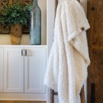 ANGEL PLUSH BLANKET | BIG - WHISPER WHITE - Image 2