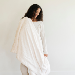 PATTERNED FAUX FUR THROW BLANKETS - Image 10