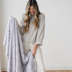 PATTERNED FAUX FUR THROW BLANKETS - Image 19