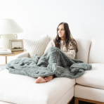 PATTERNED FAUX FUR THROW BLANKETS - Image 35