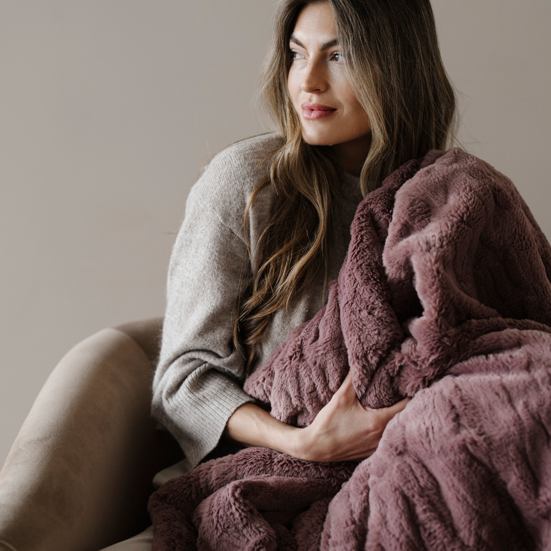 Patterned_Faux_Fur_53_c36d7a54-2c4a-4d65-924d-327feb99427c PATTERNED FAUX FUR THROW BLANKETS - Image 1