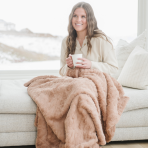 PATTERNED FAUX FUR THROW BLANKETS - Image 55