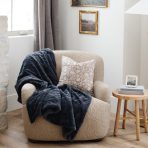 PATTERNED FAUX FUR THROW BLANKETS - Image 16